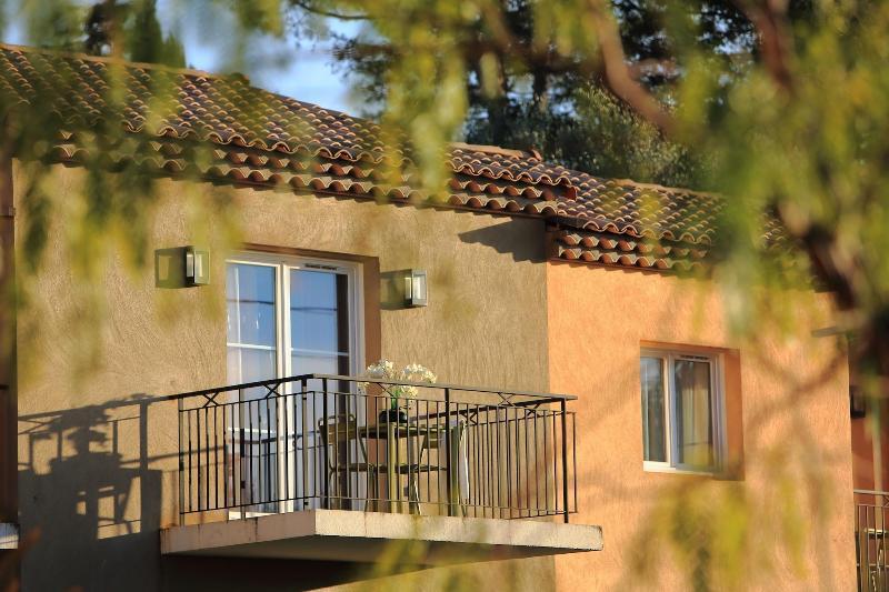 Adonis Mougins Aparthotel Bagian luar foto