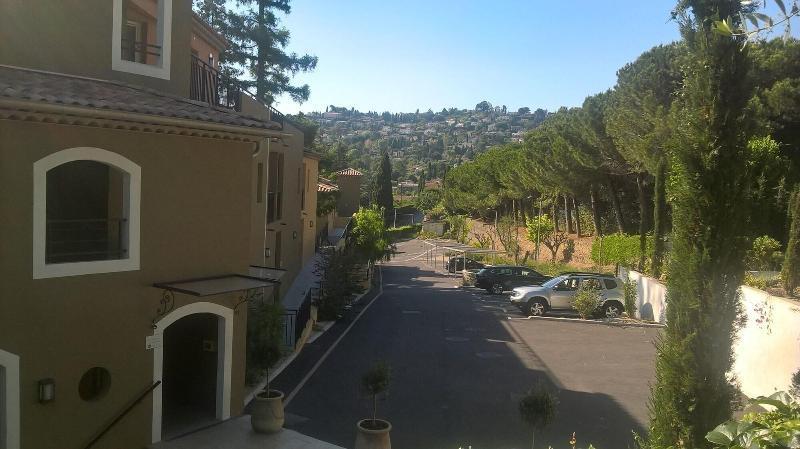 Adonis Mougins Aparthotel Bagian luar foto