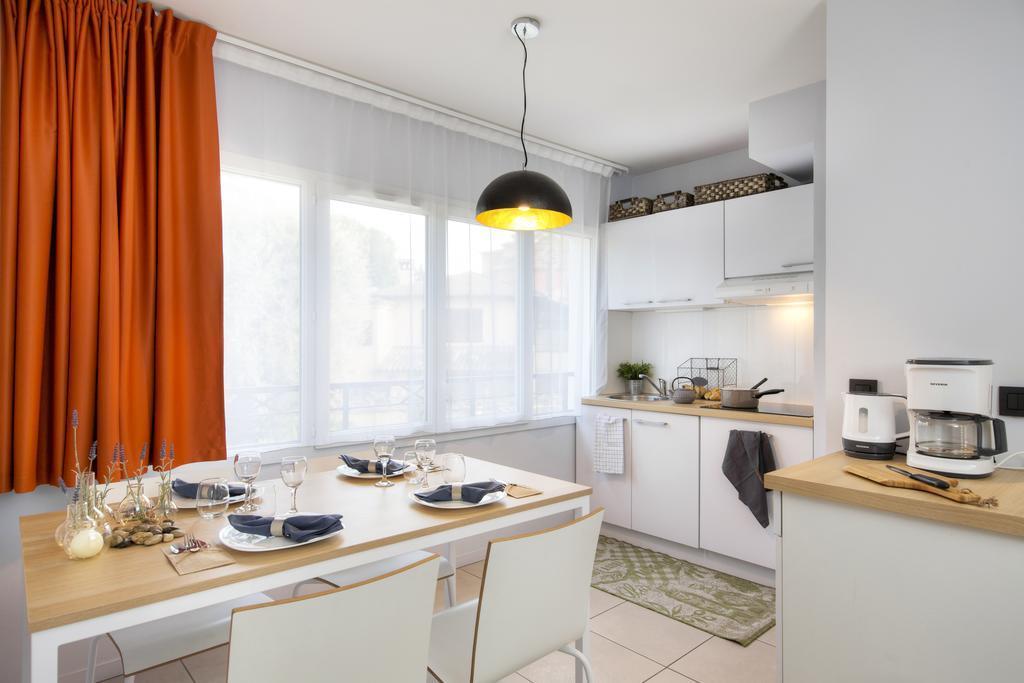 Adonis Mougins Aparthotel Bagian luar foto