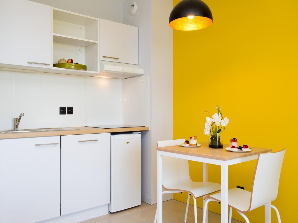 Adonis Mougins Aparthotel Bagian luar foto
