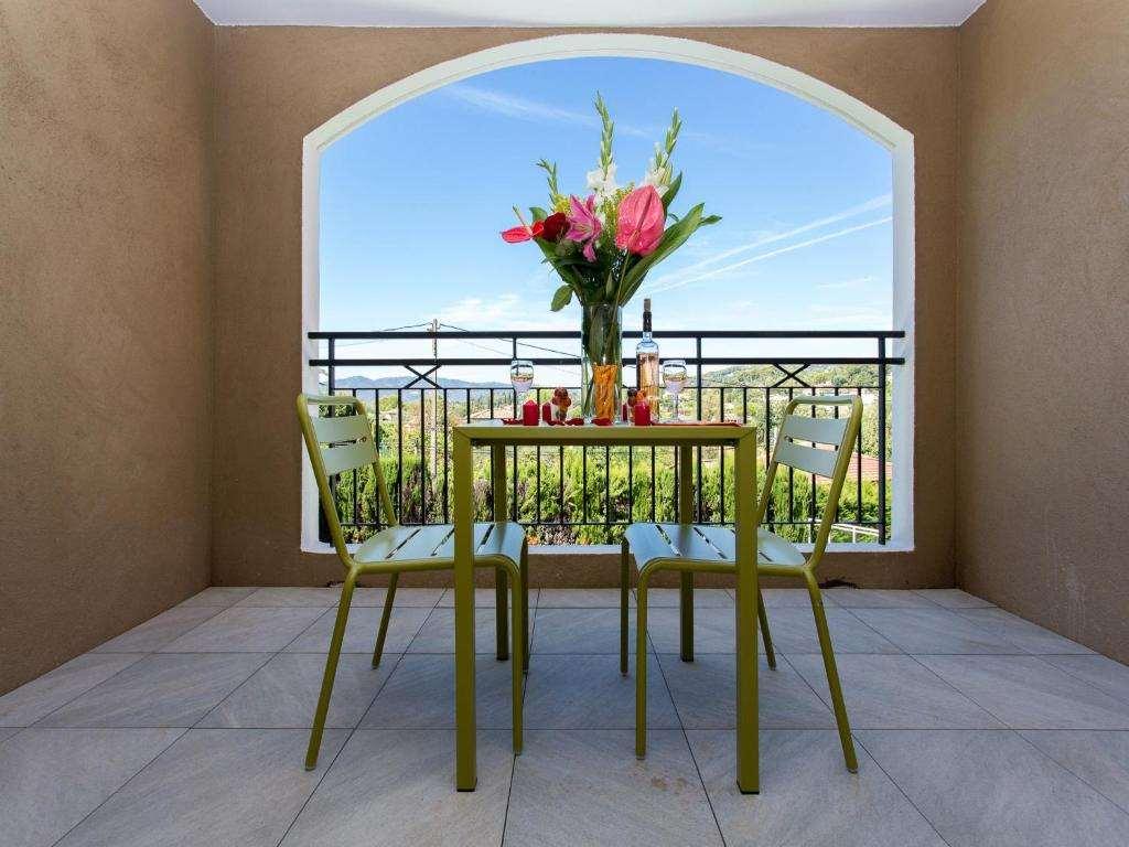 Adonis Mougins Aparthotel Bagian luar foto