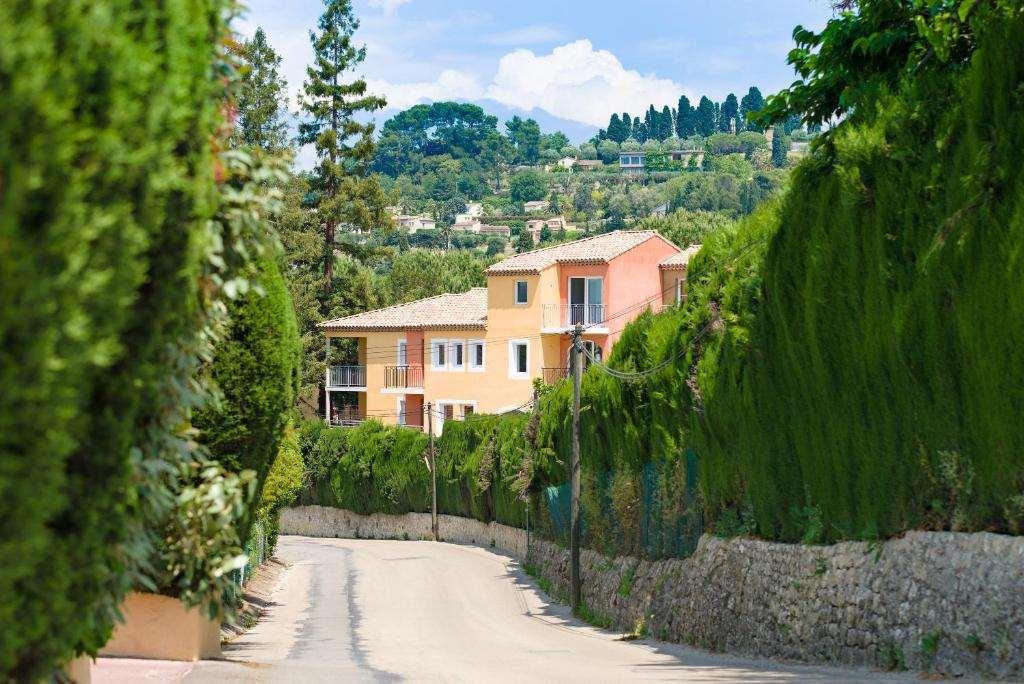 Adonis Mougins Aparthotel Bagian luar foto